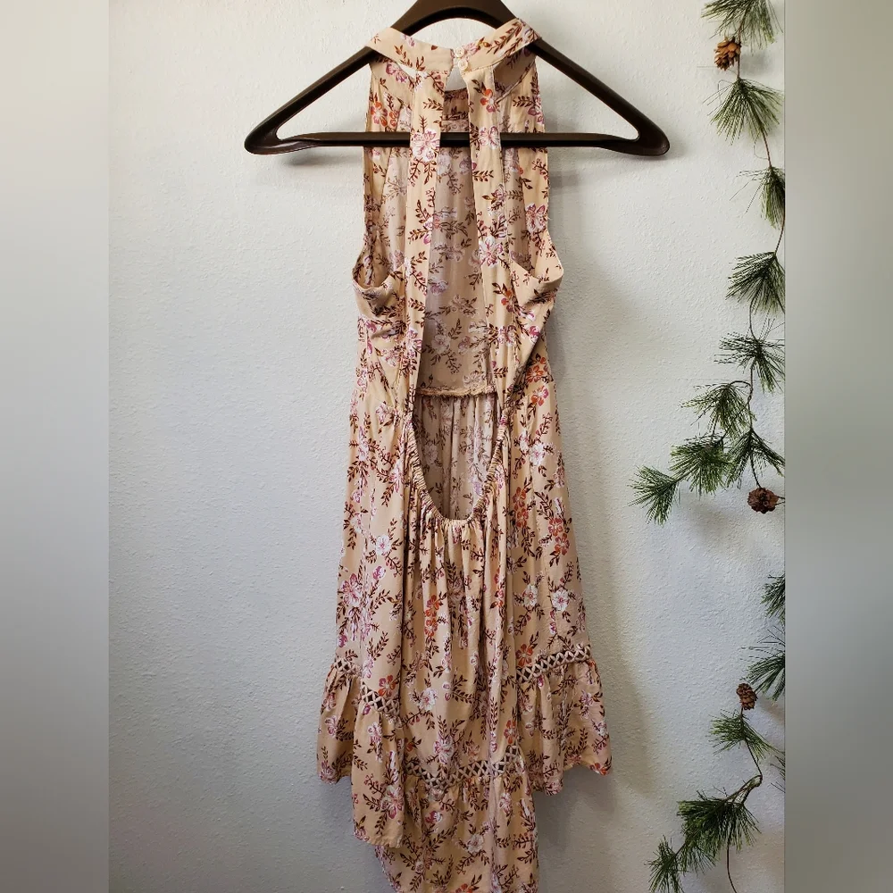 NWT Sunday Mi Amor Floral Open Back  Cutout Detail Dress - Picture 4 of 16